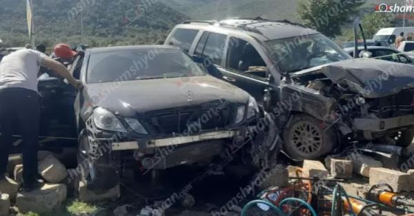 Խոշոր ավտովթար՝ Սյունիքի մարզում․ կա 6 վիրավոր