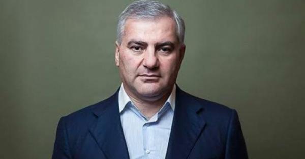 Դիմակավորված անձինք` «Արմավիր» ՔԿՀ-ում. Սամվել Կարապետյանին տեղափոխո՞ւմ են