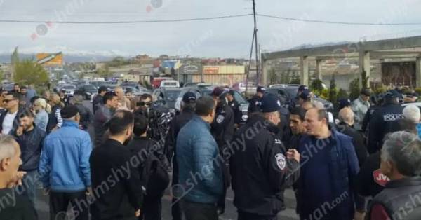 Ինչո՞ւ էին փակել ճանապարհը Պռոշյանի և Քասախի բնակիչները․ ո՞րն է իրենց պահանջը