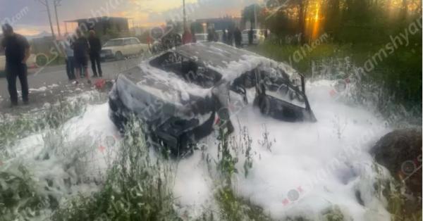 «Hyundai Solaris»-ը գազալցակայանից դուրս գալուց պայթել է. կա 3 վիրավոր