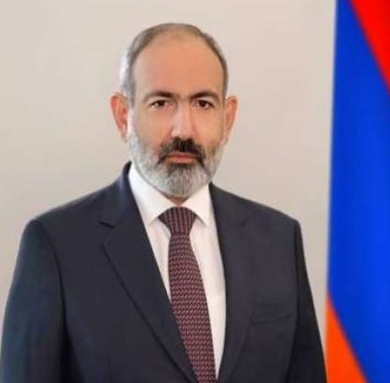 Վարչապետն այցելել է Վանո Սիրադեղյանի ընտանիքին