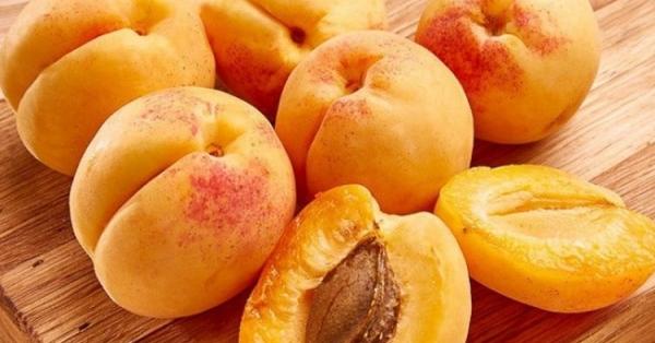 Ու՞մ է հակացուցած ծիրան ուտել