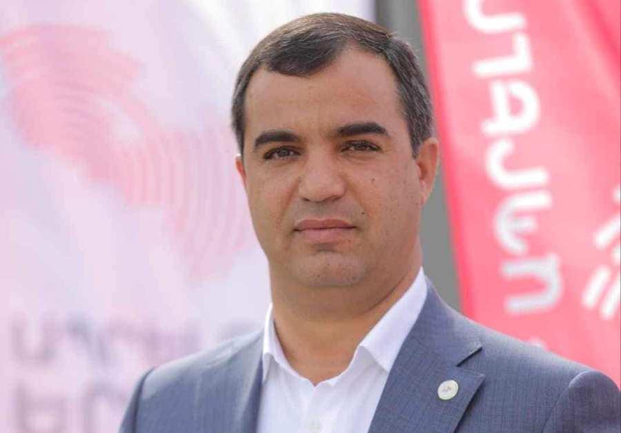 Արմավիրի Փարաքար համայնքի մահացած ղեկավար Վալոդյա Գրիգորյանը «Ապրելու երկիր» կուսակցության անդամ էր, 4 երեխաների հայր. կենսագրություն