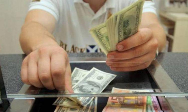 Ռուբլին արժեզրկվել է, դոլարը՝ թանկացել. ի՞նչ փոխարժեքներ են սահմանվել այսօր