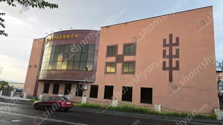 «Ռենեսանս» ռեստորանային համալիրում հայտնաբերվել է կնոջ մարմին. ժամանել է Շենգավիթի ոստիկանապետը