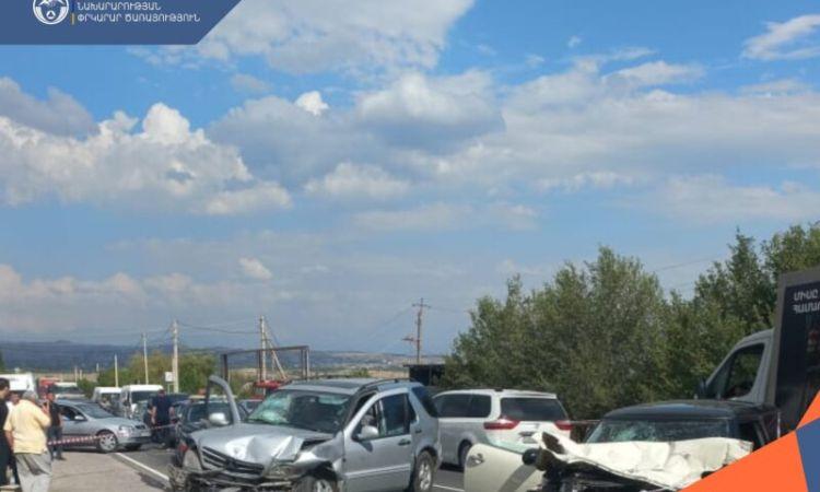 Զոհ ու տուժածներ․ նոր մանրամասներ՝ Աշտարակ-Ագարակ ճանապարհի խոշոր ավտովթարից