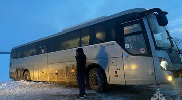 50 երեխա տեղափոխող ավտոբուսը չի կարողանում տեղաշարժվել