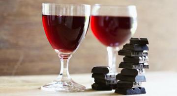 Գիտնականները հայտնաբերել են, որ գինին և շոկոլադը լուծում են մի խնդիր, որը 100%-ով վերաբերում է բոլոր մարդկանց